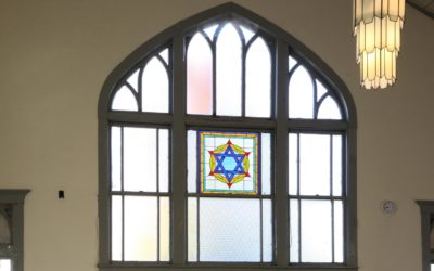 Congregation Beth Abraham, Close-up of Start of Davis Stained Glass
